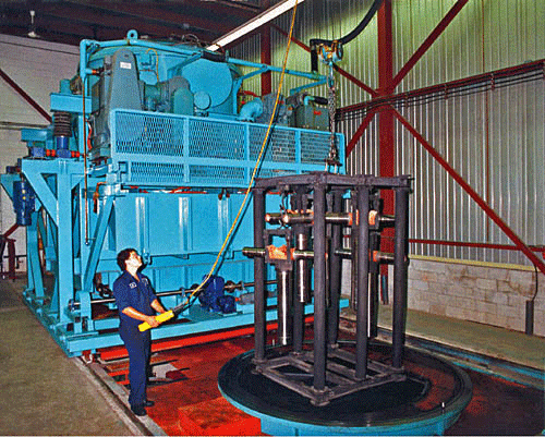 Fig. 3. Vacuum furnace designed for the heat treatment of aircraft landing-gear and other critical-performance components – Style 40 (Model VAV-72114-MPOGQ