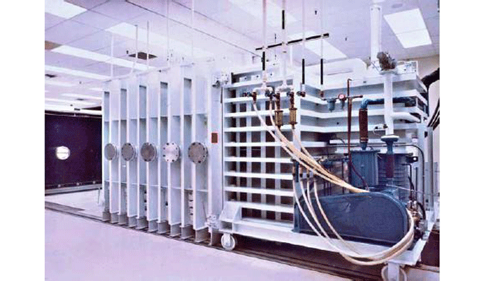 Figure 7 | Rectangular space chamber design requires heavy structural reinforcement 3
